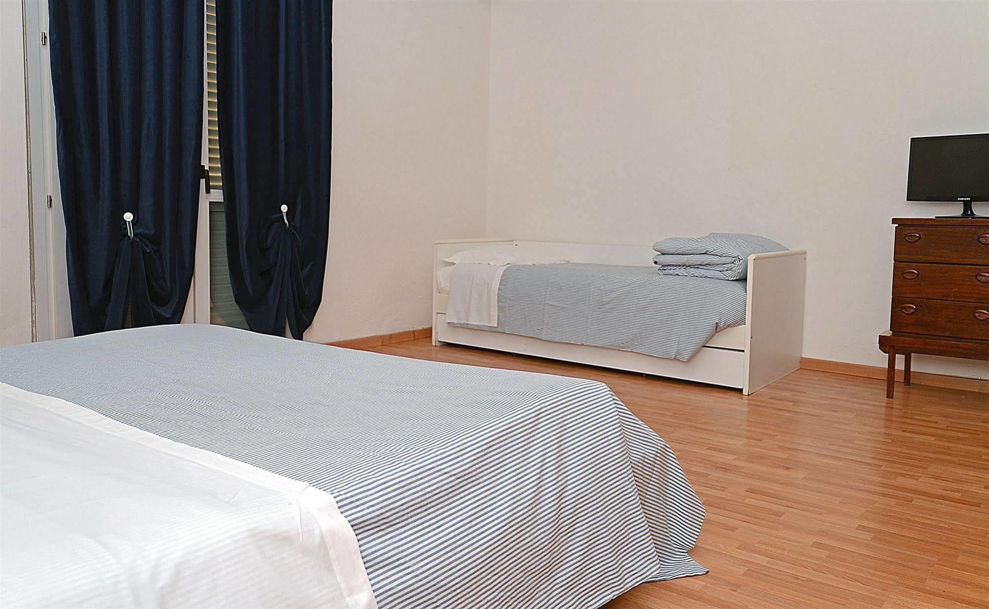 Hotel Kinda Castiglione della Pescaia Bagian luar foto